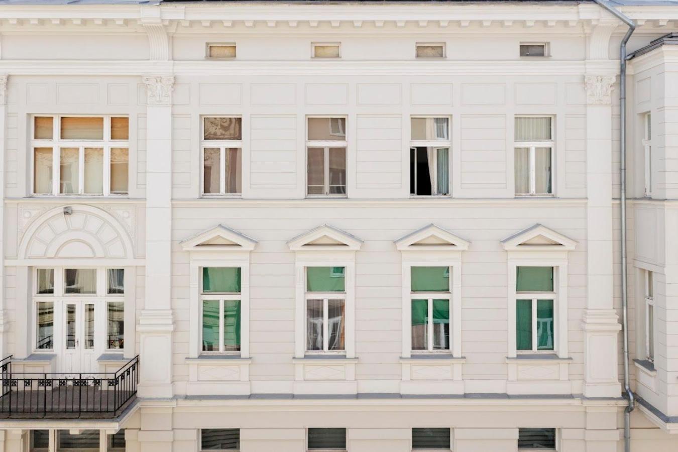 Diamond Residence In Old Town With Free Parking Pozsony Kültér fotó